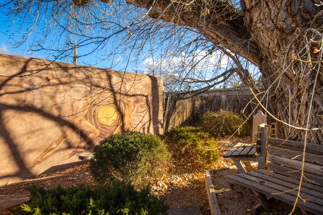Building Photo - 7617 Guadalupe Trail NW