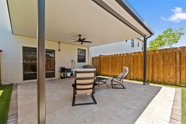 Building Photo - 11823 SW 247th Ter