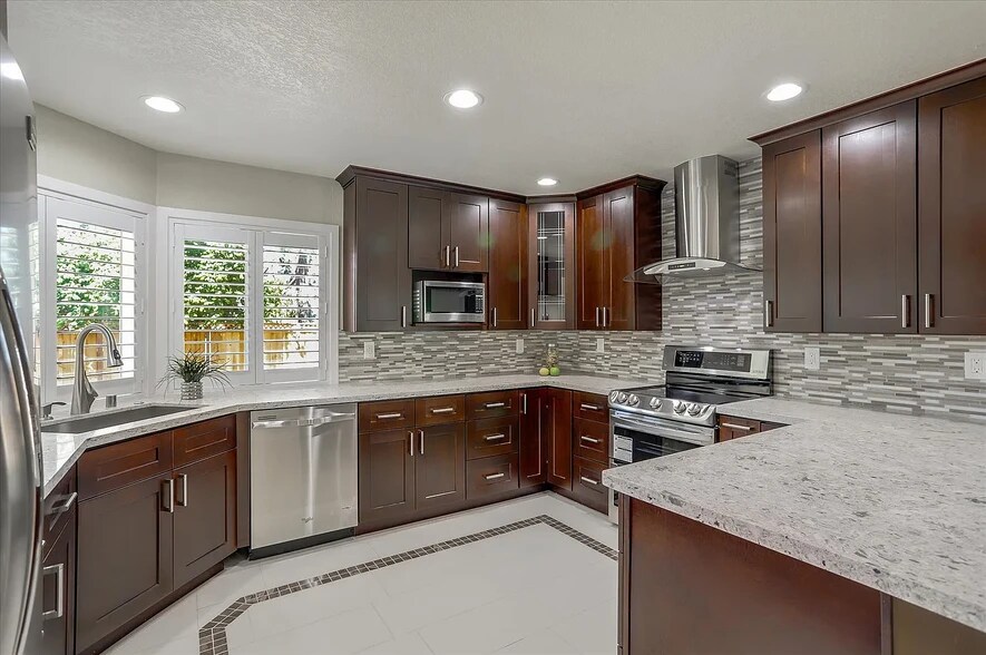 Building Photo - 4075 Beebe Cir