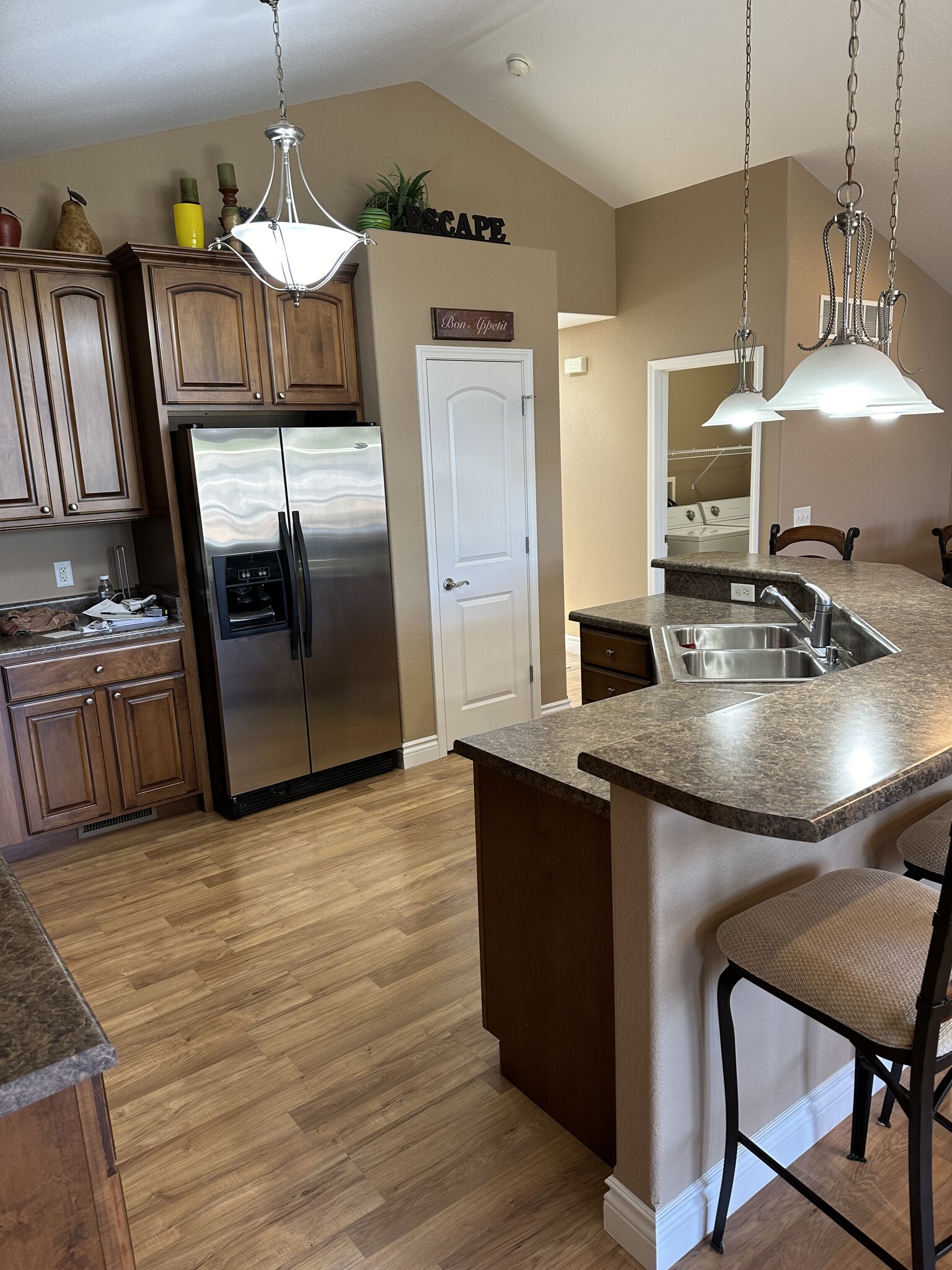 Building Photo - 5214 Big Ship