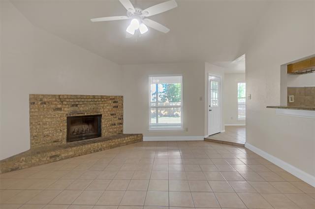 Building Photo - 7409 Meadow Creek Dr