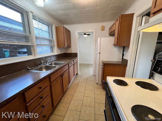 Building Photo - 624 Montrose Ave