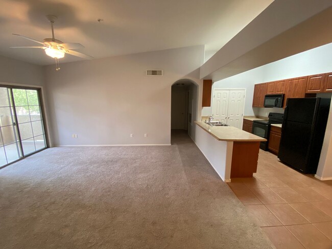 Building Photo - MOVE IN SPECIAL! Beautiful 2 Bedroom 2 Bat...