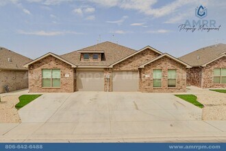 Building Photo - 2139 N Texas Ave