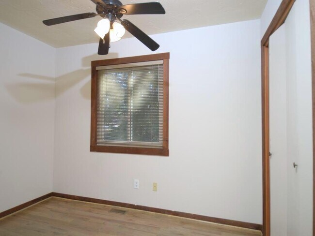 Building Photo - 1179 Justice Dr