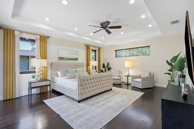 Building Photo - 1312 SE 2nd Ct