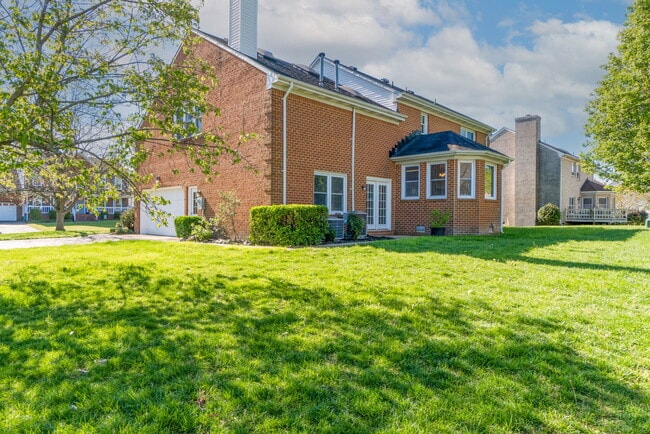 Building Photo - 1073 Heatherwood Dr