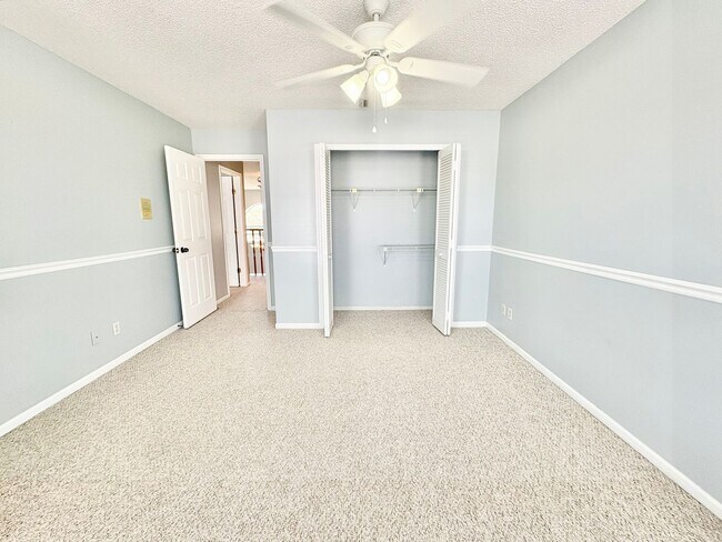 Building Photo - 4/3.5 Home at Eagle Lending