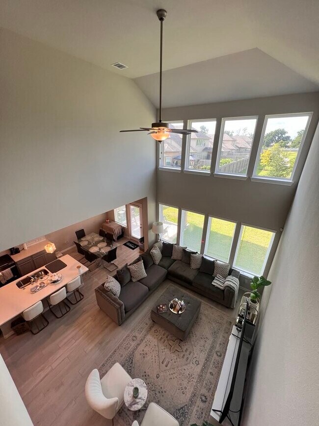 Building Photo - 21511 Pachino Ln