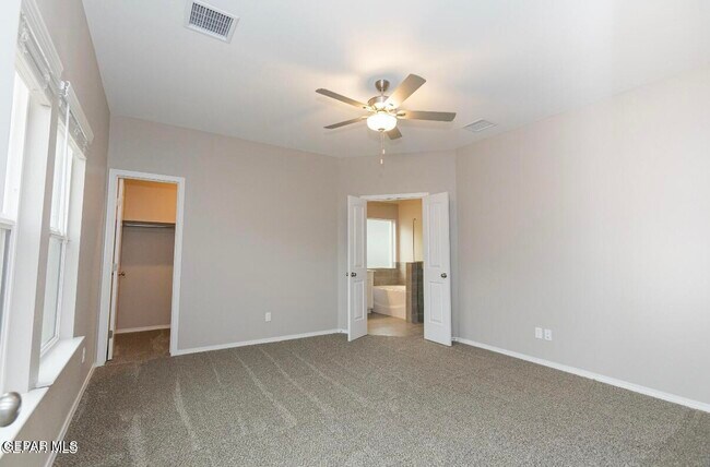 Building Photo - 1208 Golden Summer Pl