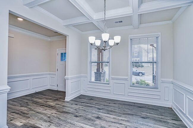 Building Photo - 716 Paxton Rose Dr