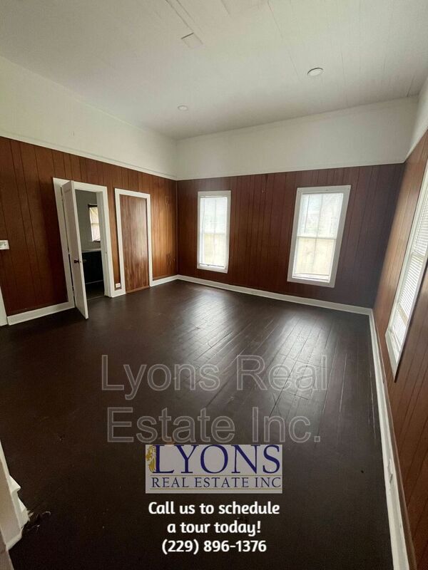 Building Photo - 315 S Berrien St