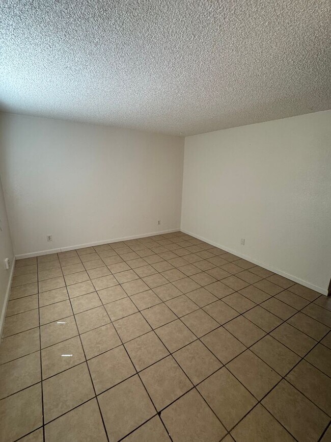 Building Photo - 4321 Palmacia Dr