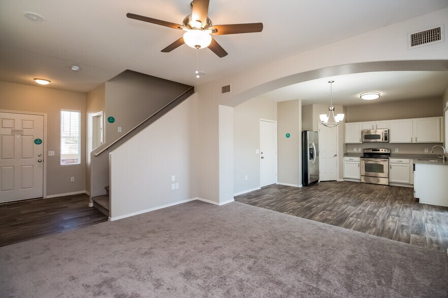 Building Photo - 1306 S 119th Dr