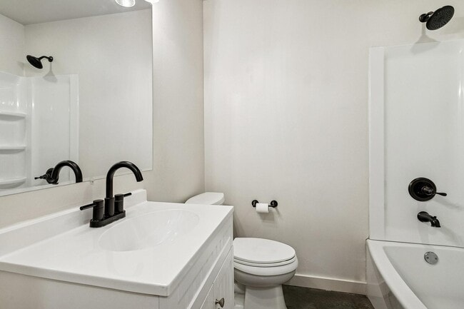 Building Photo - 426 Lafitte St