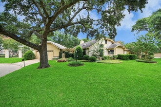 Building Photo - Freshly Remodeled Sugar Land Home with a Garden That Came Ready to Show Off