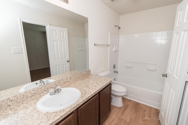 Building Photo - 2915 Aspen Mdw