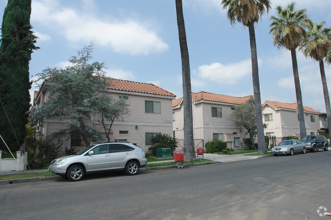 Building Photo - 125-129 S California St