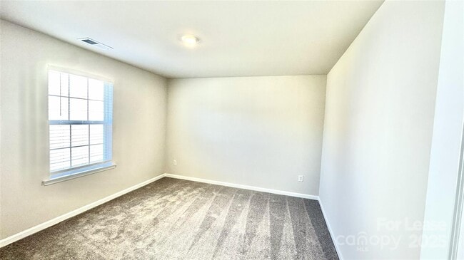 Building Photo - 1627 Swallow Tail Dr