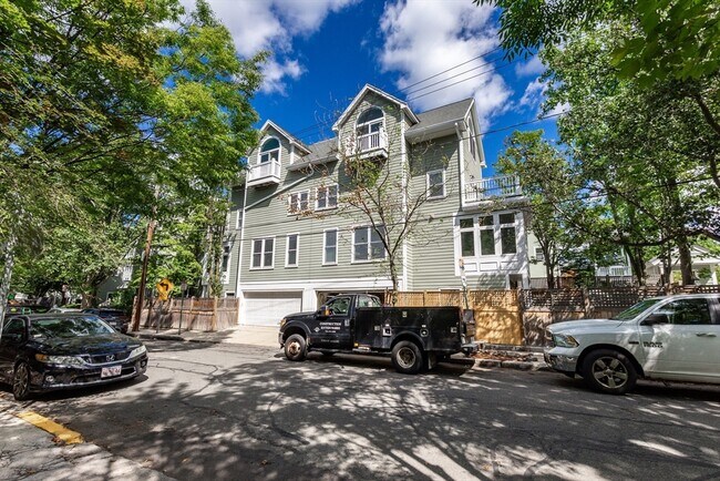 Building Photo - 189 Richdale Ave