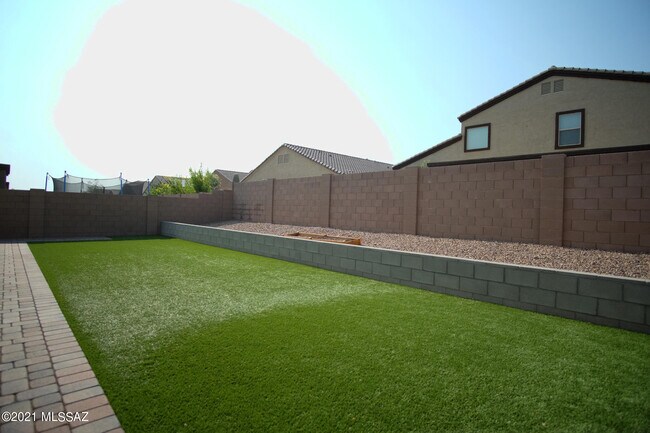 Building Photo - 3462 W Ringtail Den Way