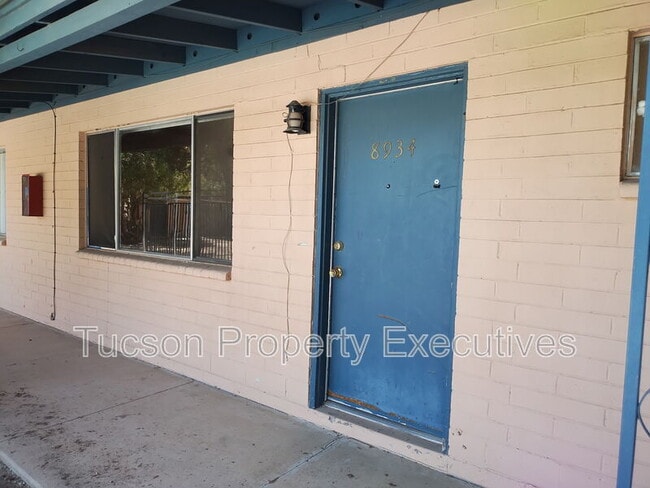 Building Photo - 8934 S Nogales Hwy