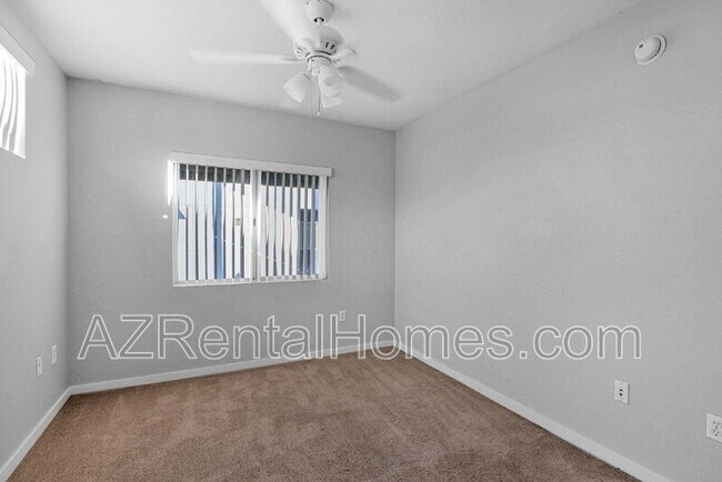 Building Photo - 3633 N 3rd Ave