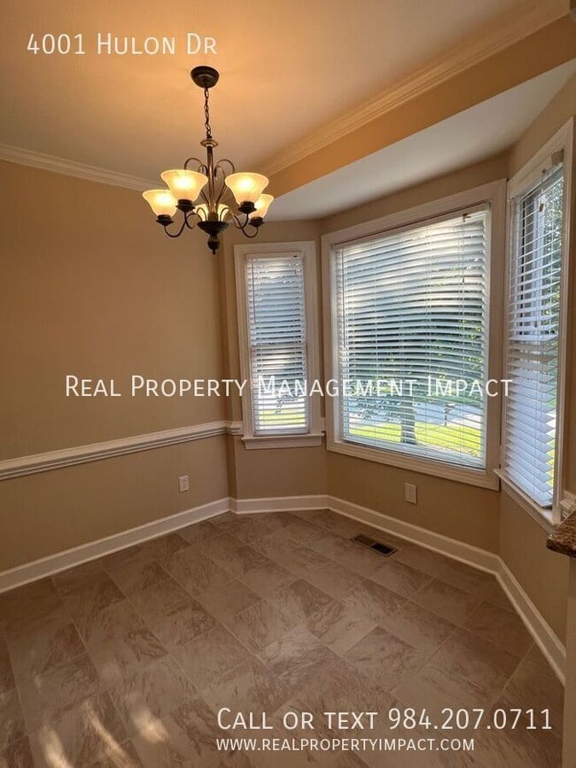 Building Photo - 4001 Hulon Dr