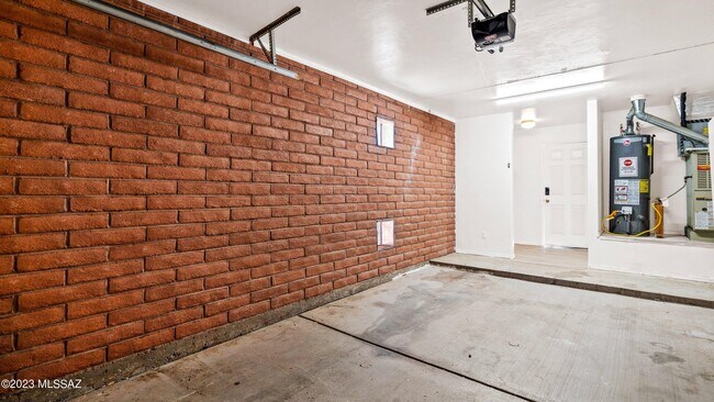 Building Photo - 6428 Buckaroo Loop
