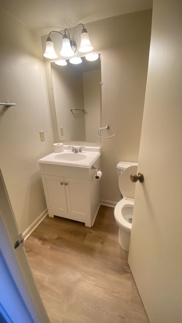 Building Photo - Condo in North Davis