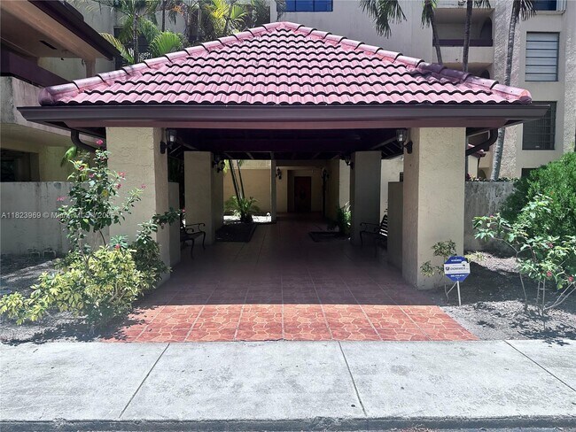 Building Photo - 8810 SW 123rd Ct