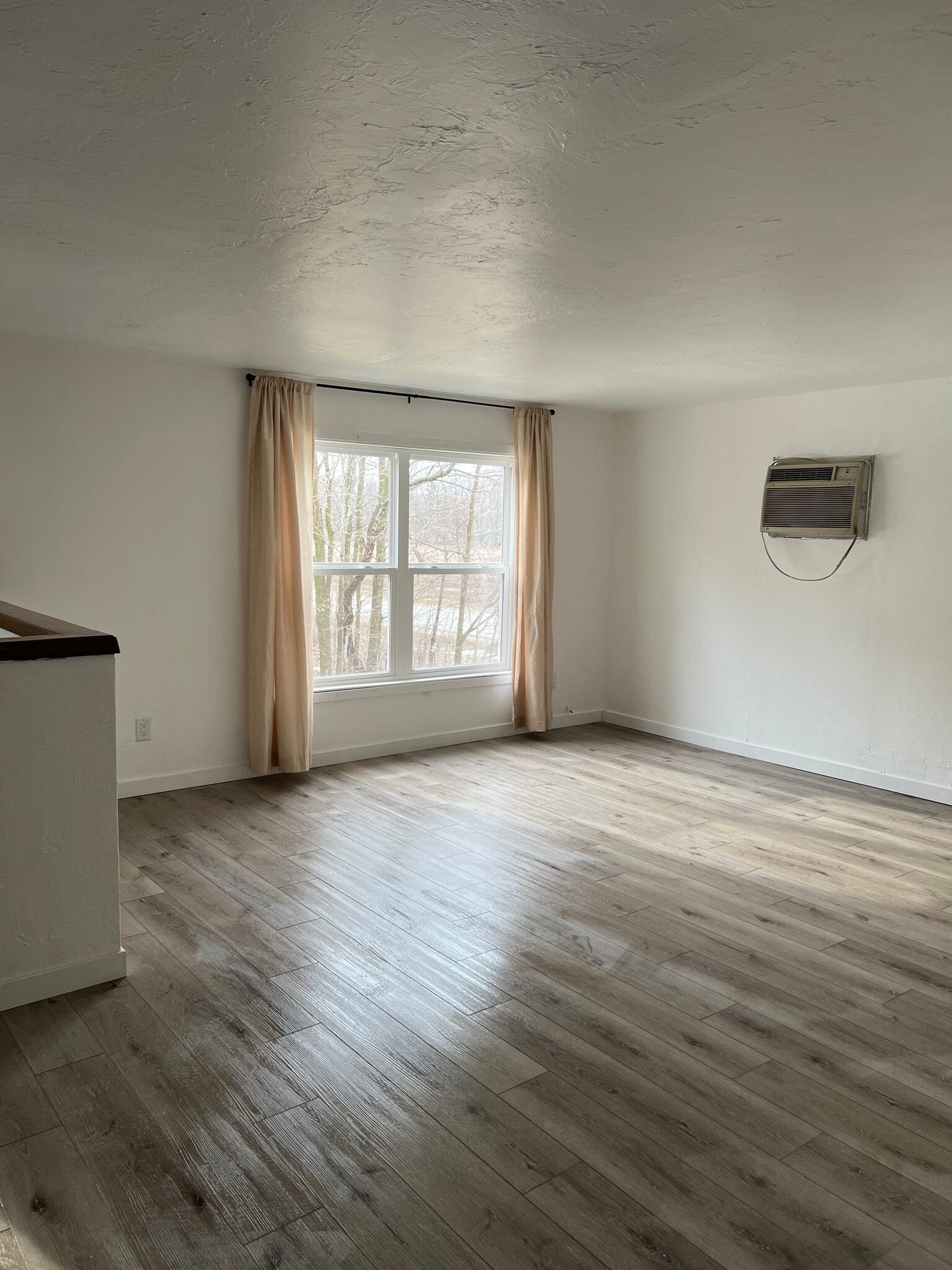 Building Photo - 6099 WI-42