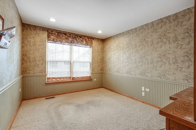 Building Photo - 2913 Saganashkee Ln