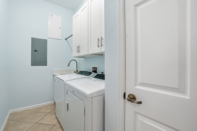 Building Photo - 7820 Clemson St