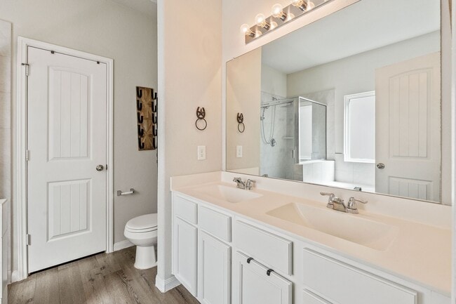 Building Photo - 2221 Raider Dr