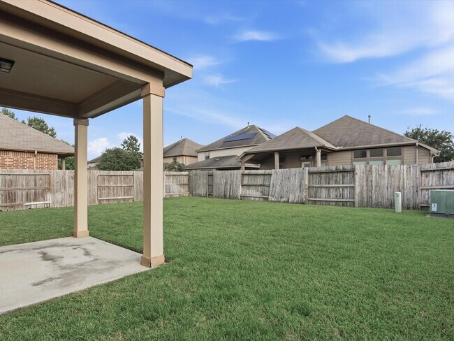 Building Photo - 16515 Williamstown Dr