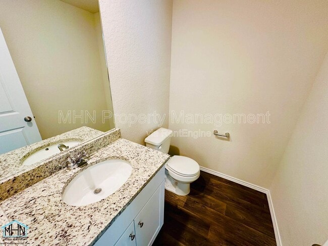 Building Photo - 14402 Navidad Pike