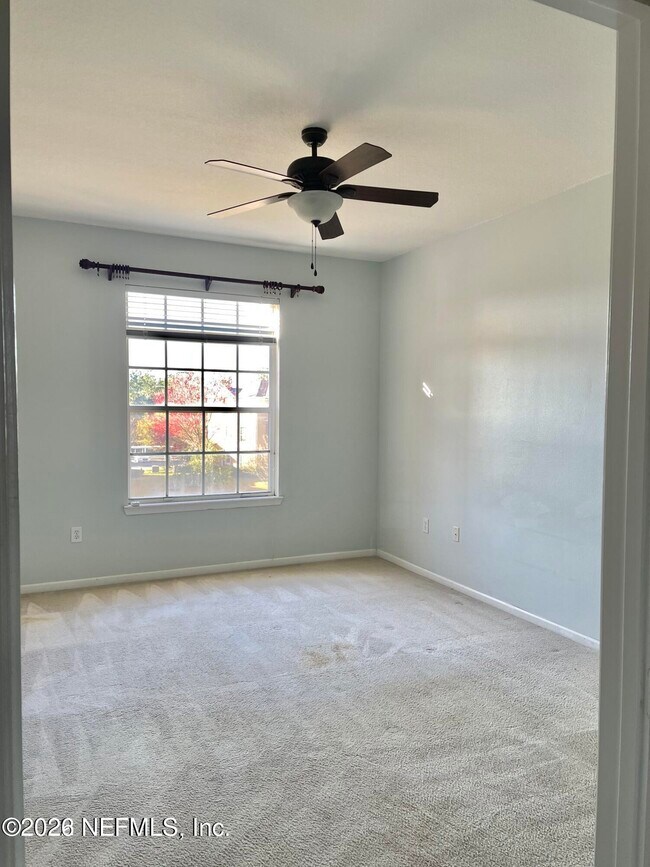 Building Photo - 7990 Baymeadows Rd