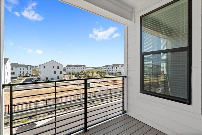 Building Photo - 15363 Hamlin Pk Dr