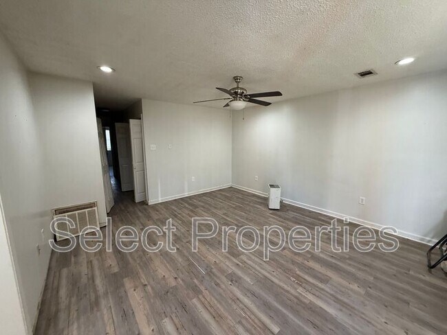 Building Photo - 1618 W Matthews Ave