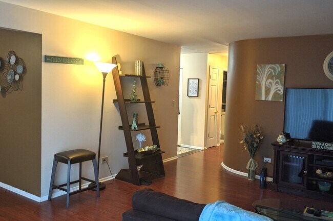 Building Photo - 4418 Beau Monde Dr