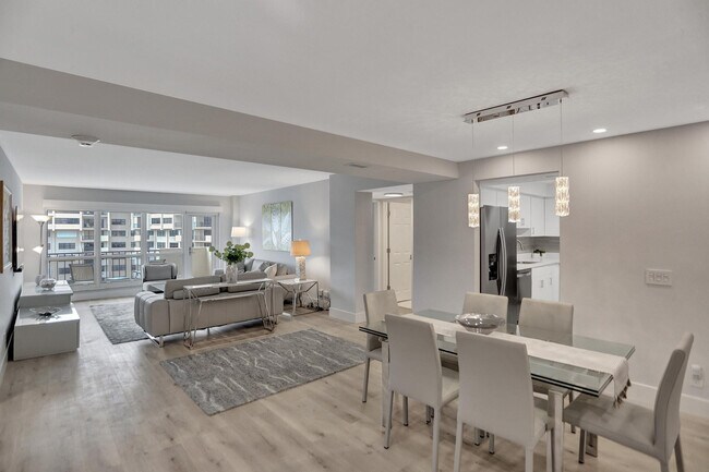 Building Photo - 5000 N Ocean Blvd