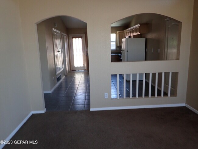 Building Photo - 3516 Tierra Plata Dr