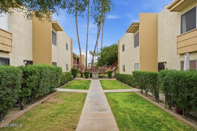 Building Photo - 4630 N 68th St