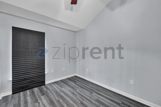 Building Photo - 5356 Pebble Beach Dr