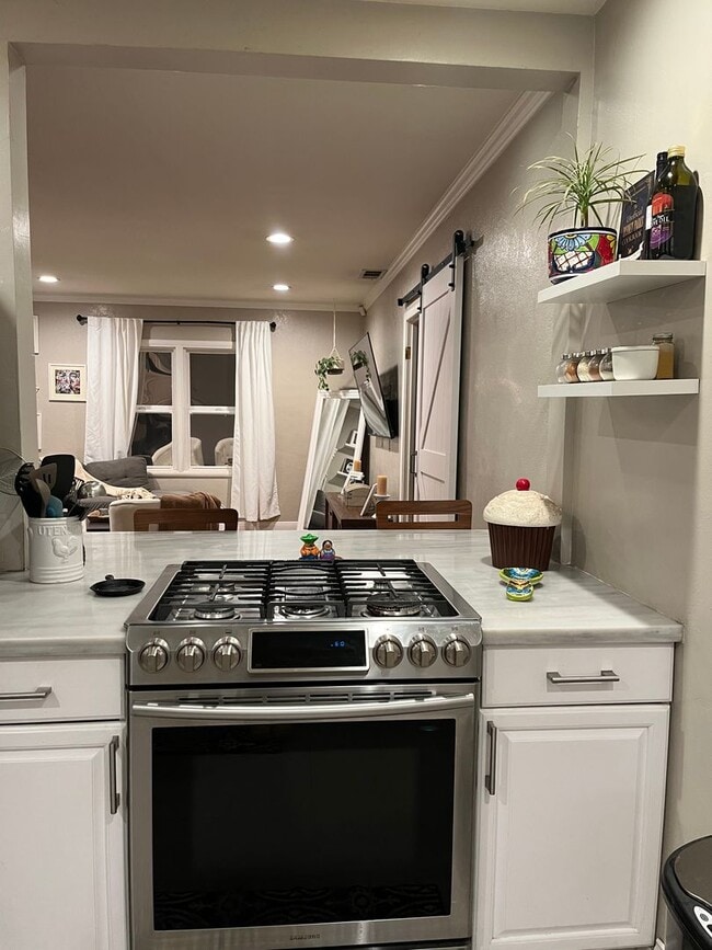 Building Photo - 1909 39th St