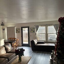 Building Photo - 1070 Elk Run Ln