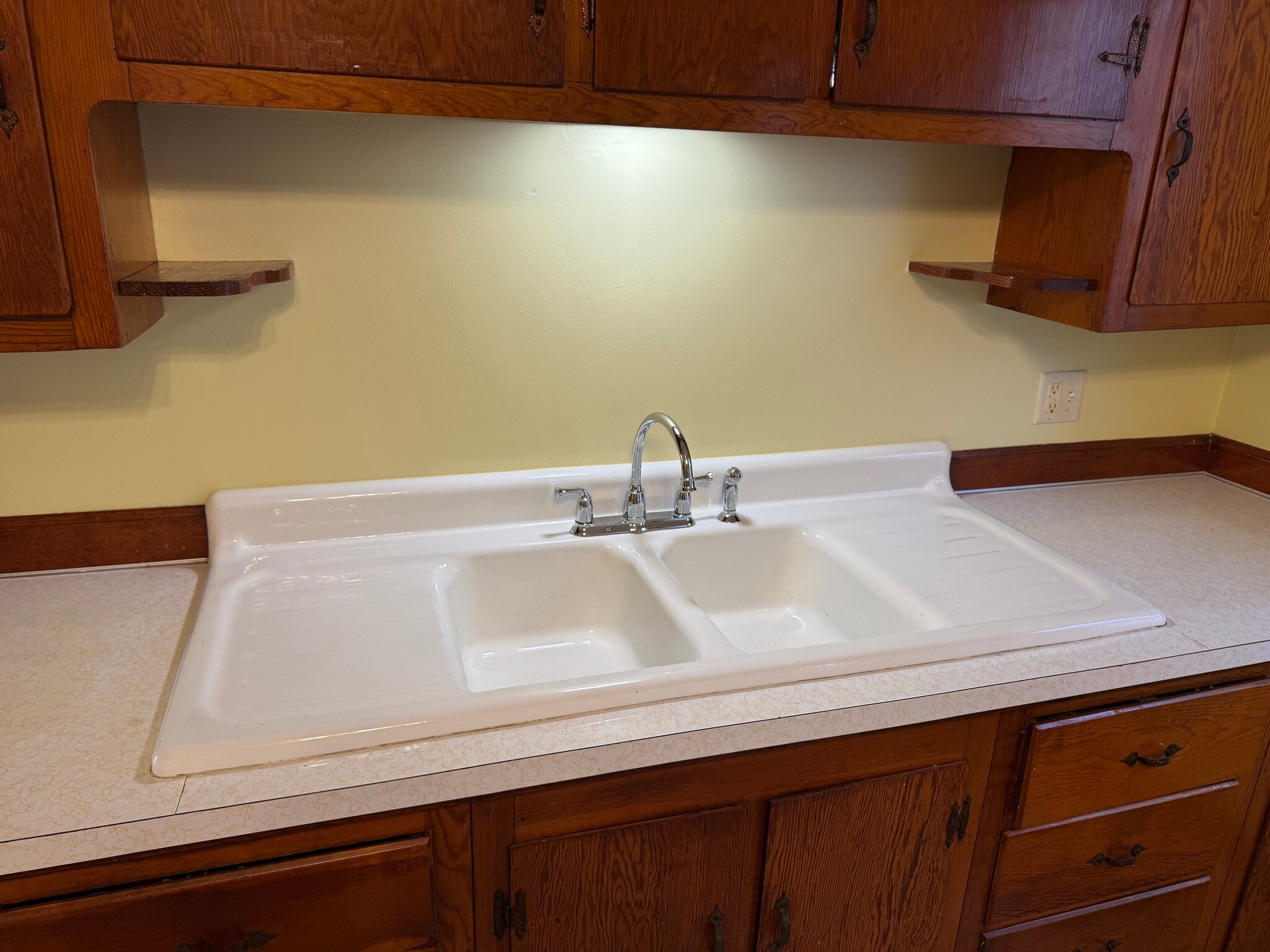 Building Photo - 43 Westerly Ave