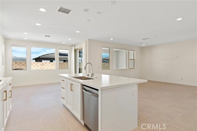 Building Photo - 74356 Nichols Dr