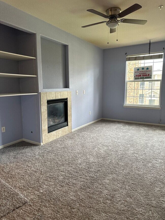 Building Photo - 2 bedroom 2 bathroom Condo in Erie